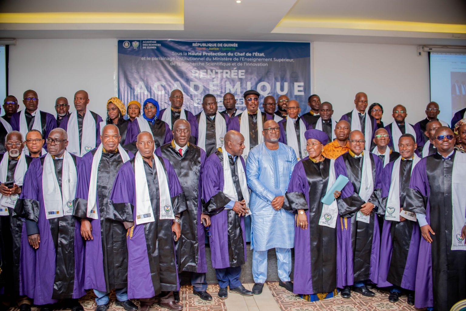 Pr Alpha Distinction honorifique : Pr Abdoulaye Touré et Pr Alpha Keita admis à ...